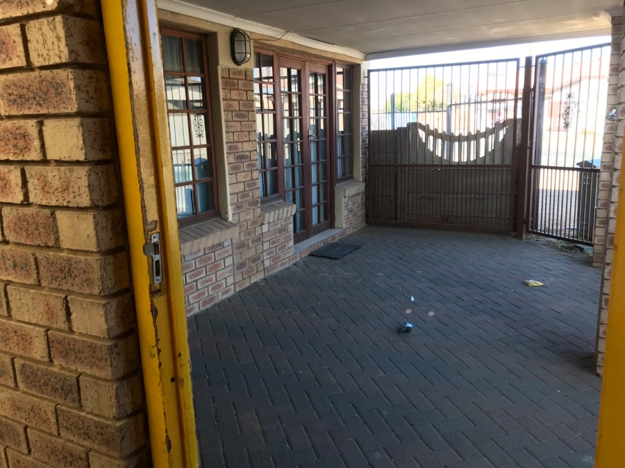 4 Bedroom Property for Sale in Rykmanshoogte Free State